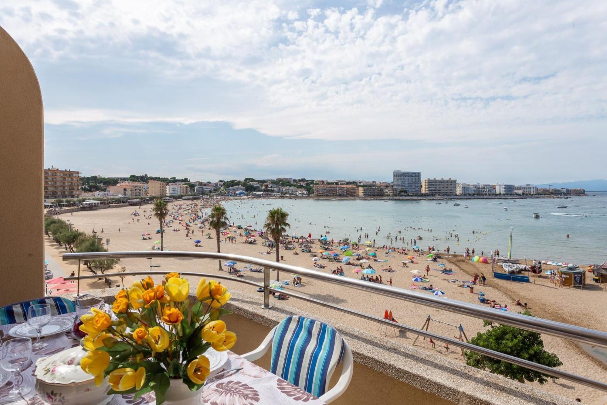 Апартаменты Passeig Del Mar Ля Эскала Экстерьер фото